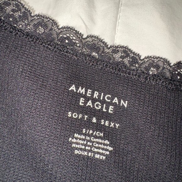 American Eagle Black Soft & Sexy V-Neck Boxy Cropped tee with Lace Trim, Small - Picture 3 of 4